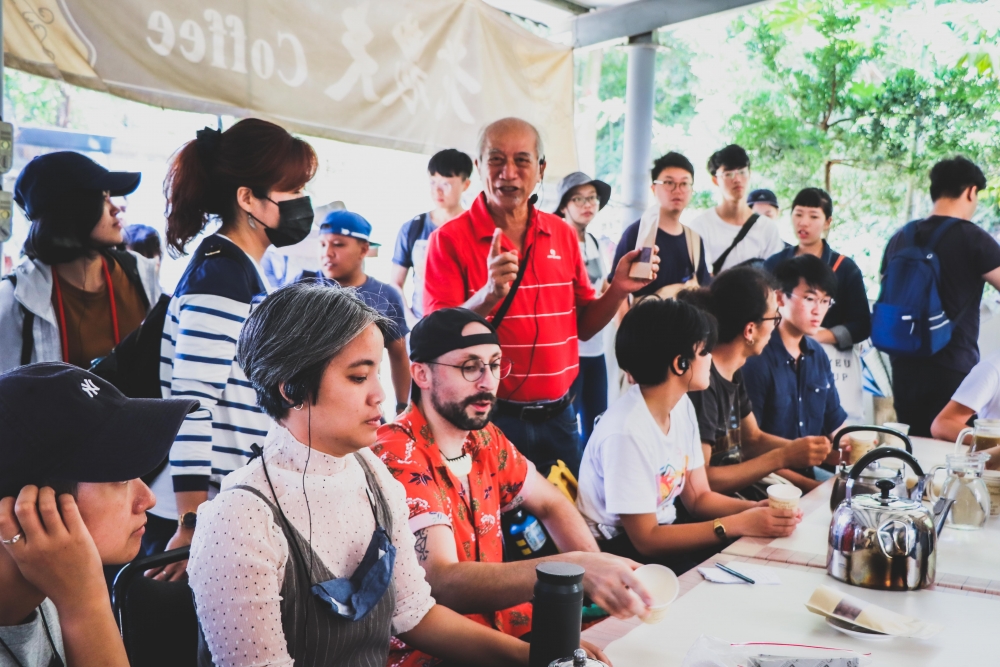 社區業者介紹在地產業並分享社區發展現況