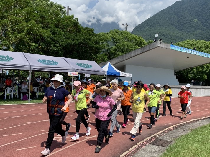 109年9月3日辦理「第一屆慈濟科技大學樂齡健康運動會」。