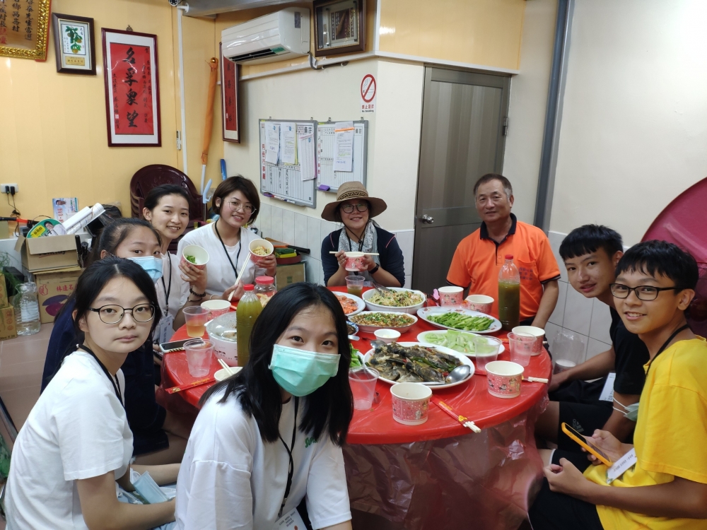 品飲蘆筍茶、蘆筍風味餐及鹽烤臺灣鯛，我們吃的不只是食材，是人生!